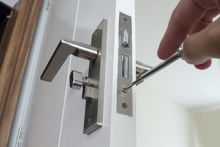 Our local locksmiths are able to repair and install door locks for properties in Harlesden and the local area.